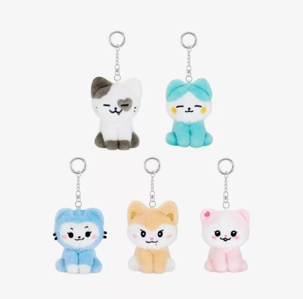 ميدالية إيتزي ITZY TWINZY PLUSH KEYRING SITTING Ver.
