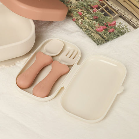 앙파파 통통 자기주도 스푼포크 세트 Angpapa Self-Feeding Spoon and Fork set with Case 2 colours