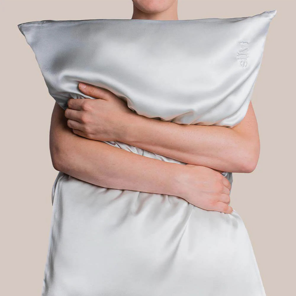 50%OFF💙멀버리 실크 베게커버 The Anti-Acne™ Silk Pillowcase 4 Colors