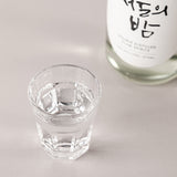 سوجو سلس عند البلع مصنوع من البرقوق، سيول نايت Seoul Night Soju
